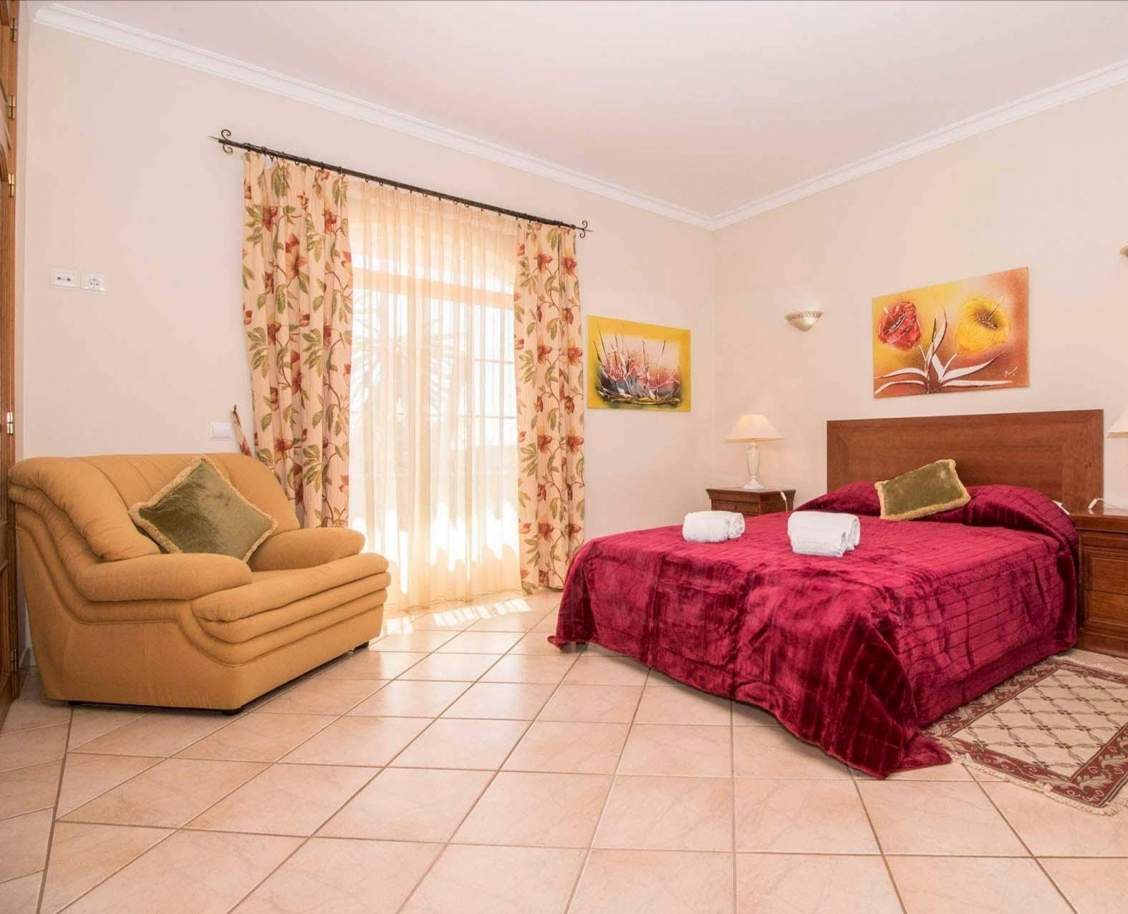 Ferme avec villa de 4 chambres et grand terrain, Boliqueime, Algarve_158077