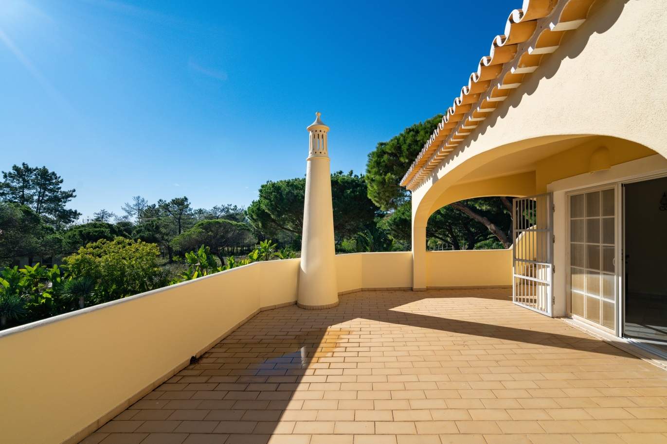 Villa with swimming pool and large garden, Quinta do Lago, Algarve_158151