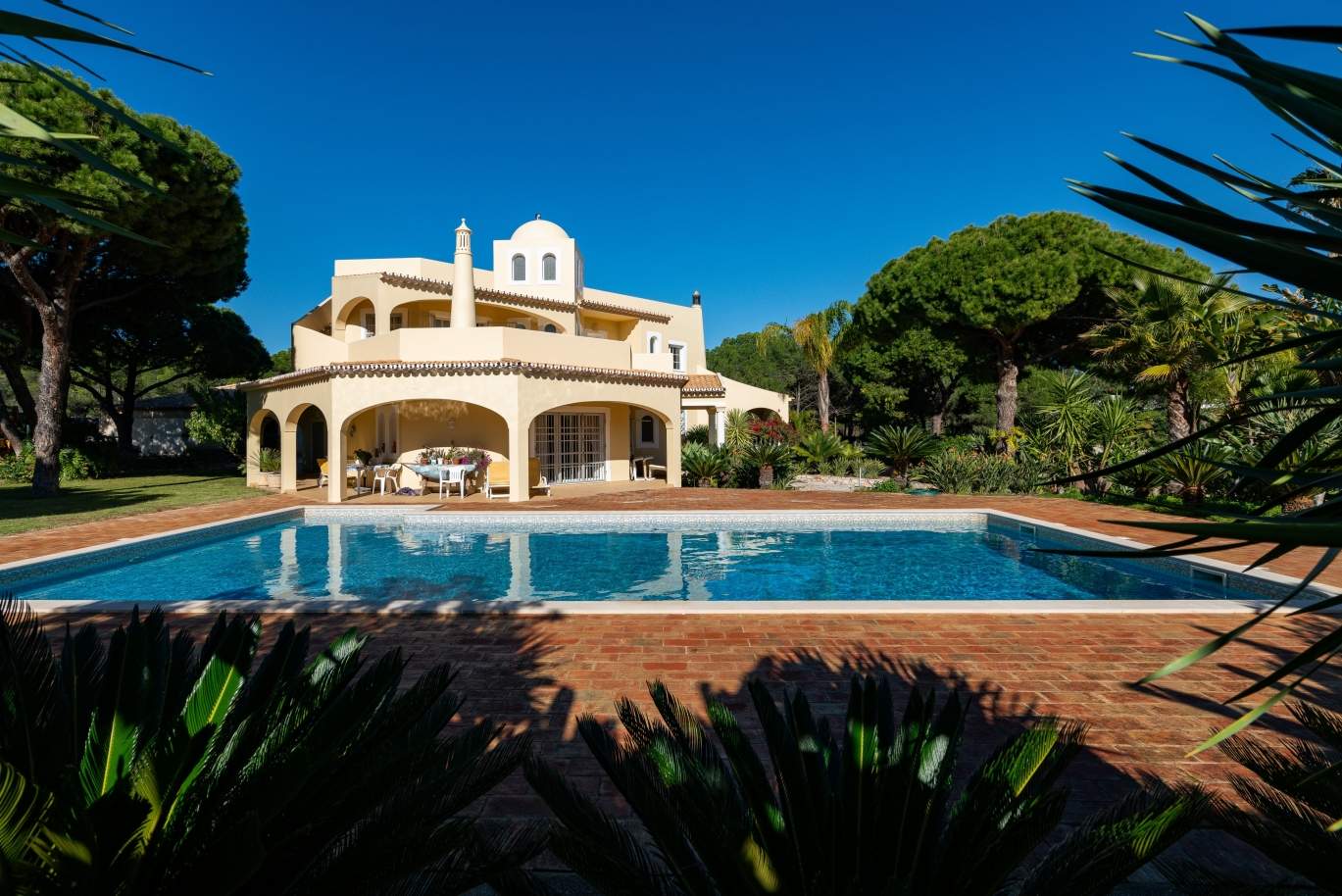 Moradia V6 com piscina e um amplo jardim, Quinta do Lago, Algarve_158182