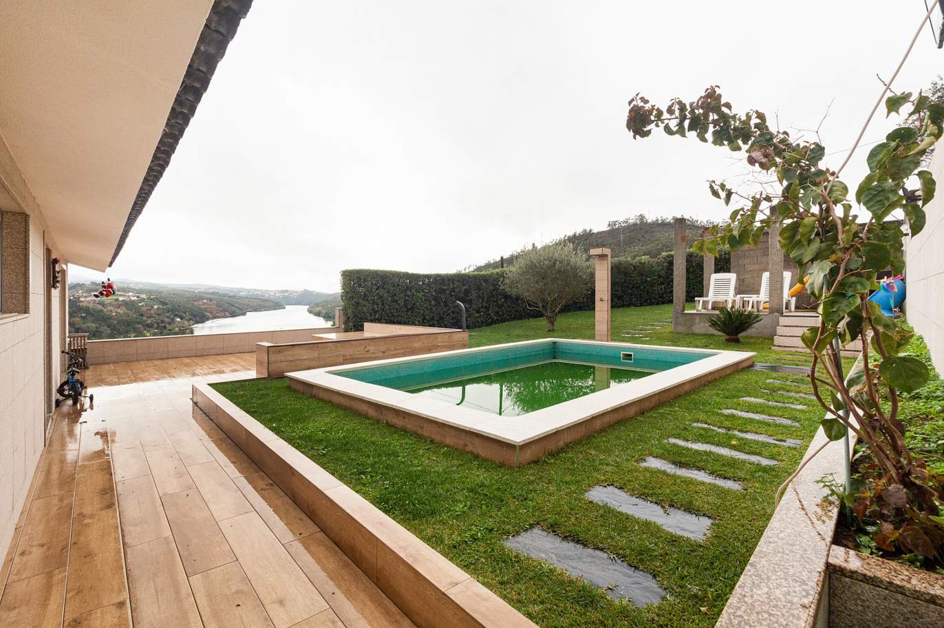 Moradia remodelada com piscina e vistas rio, para venda, em Melres, Porto, Portugal_158782
