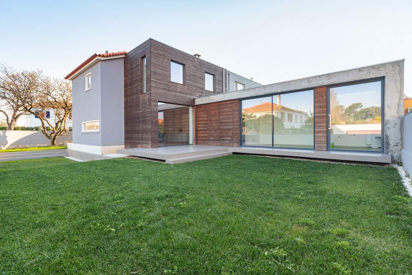 LUXIMOS Christie’s Luxury Real Estate Algarve, Porto, North Portugal