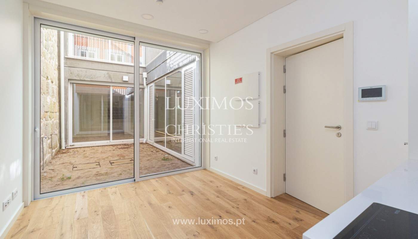 Apartamento com jardim, para venda, no Centro do Porto, Portugal_160996