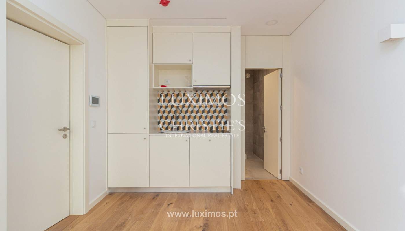Apartamento com jardim, para venda, no Centro do Porto, Portugal_160997