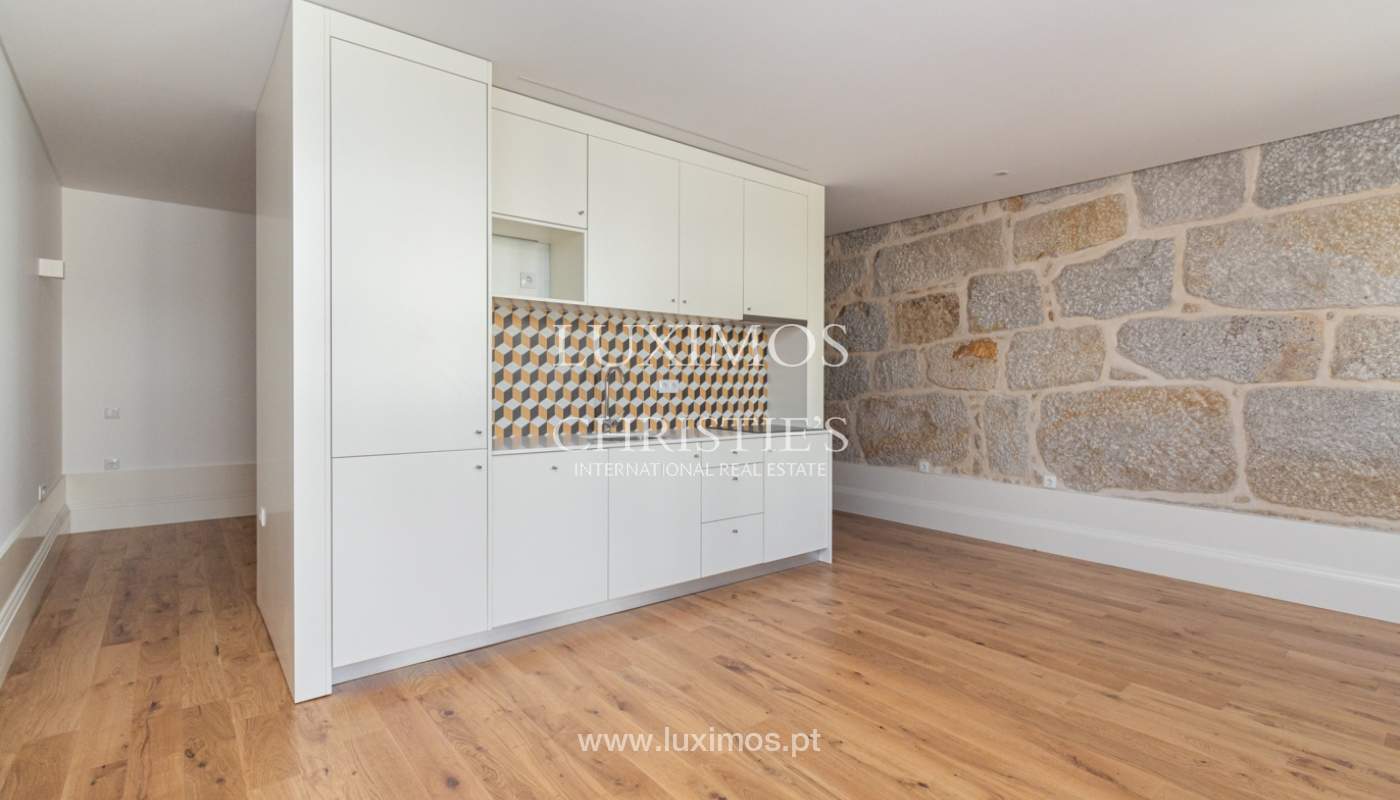 Wohnung mit Terrasse, zu verkaufen, im Zentrum von Porto, Portugal_161067