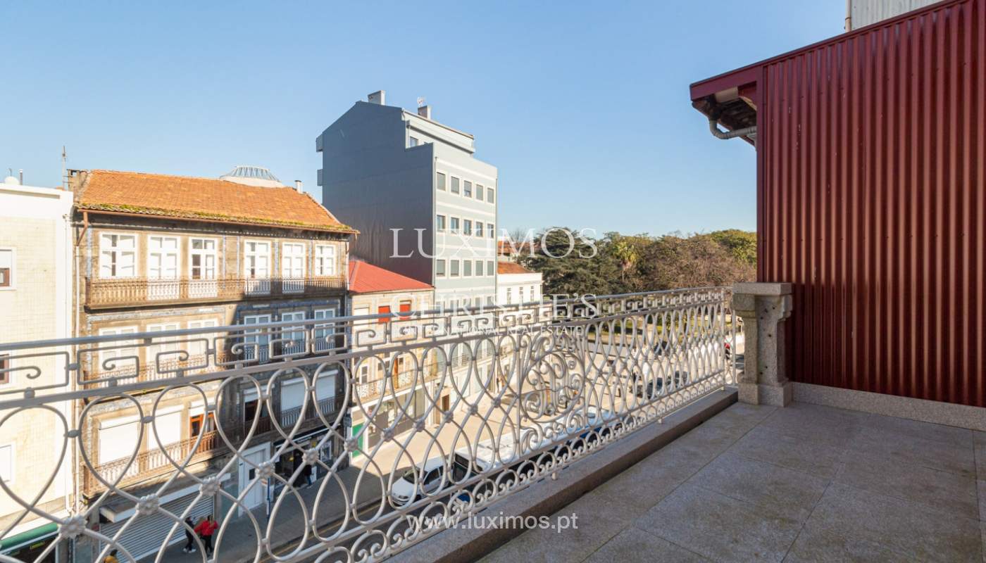 Apartamento com terraço, para venda, no Centro do Porto_161099