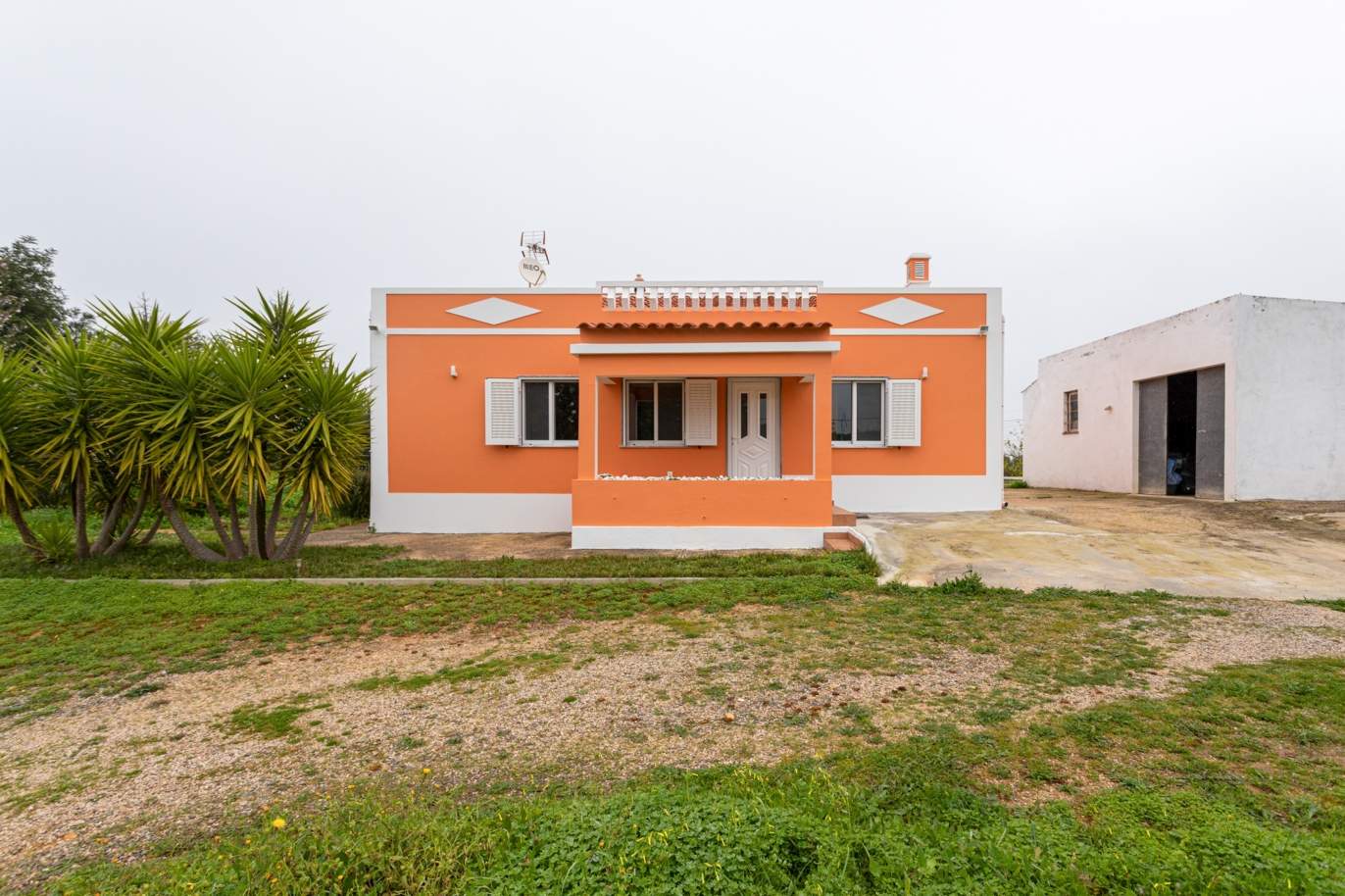 Ferme avec villa de 2 chambres et 2 chalets indépendants, Luz de Tavira, Algarve_161666