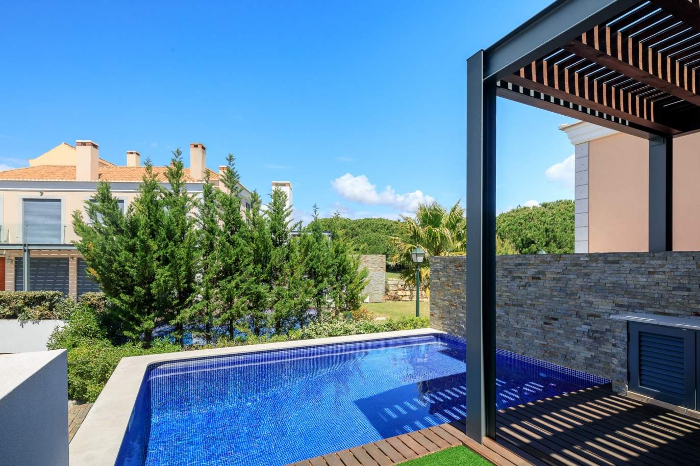 Royal Golf Villas à venda, com piscina e jardim, Vale do Lobo, Algarve_161734