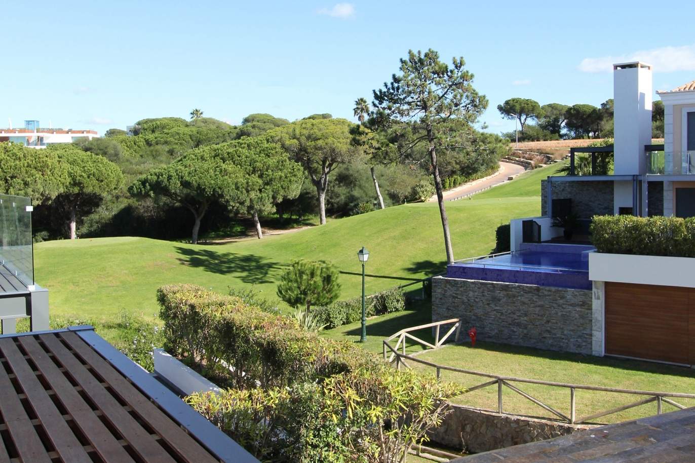 Royal Golf Villas à venda, com piscina e jardim, Vale do Lobo, Algarve_161735