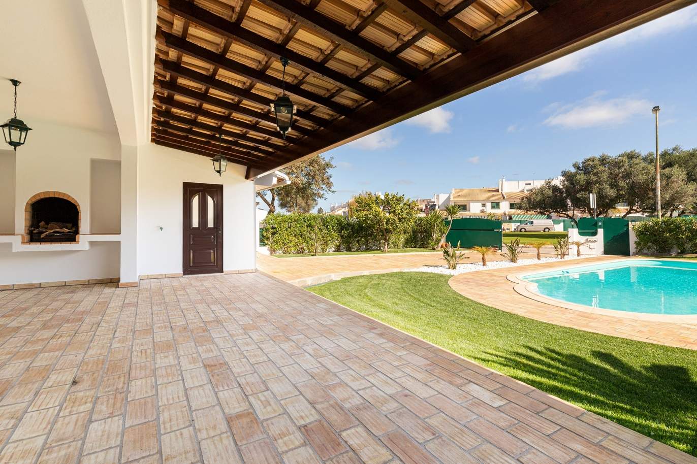 4 Bedroom Villa, renovated with swimming pool, Albufeira _162573