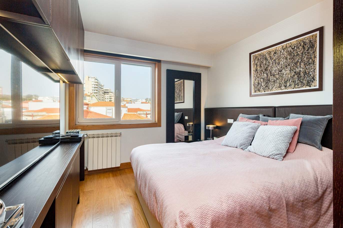Apartamento com varanda, para venda, na Foz do Douro_163780
