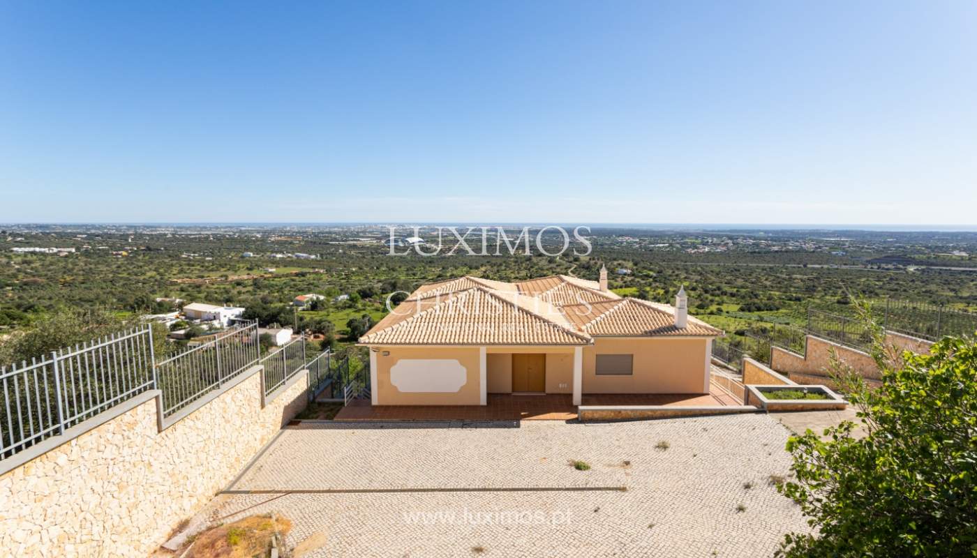 New villa, mountain and sea views, for sale, Santa Barbara de Nexe