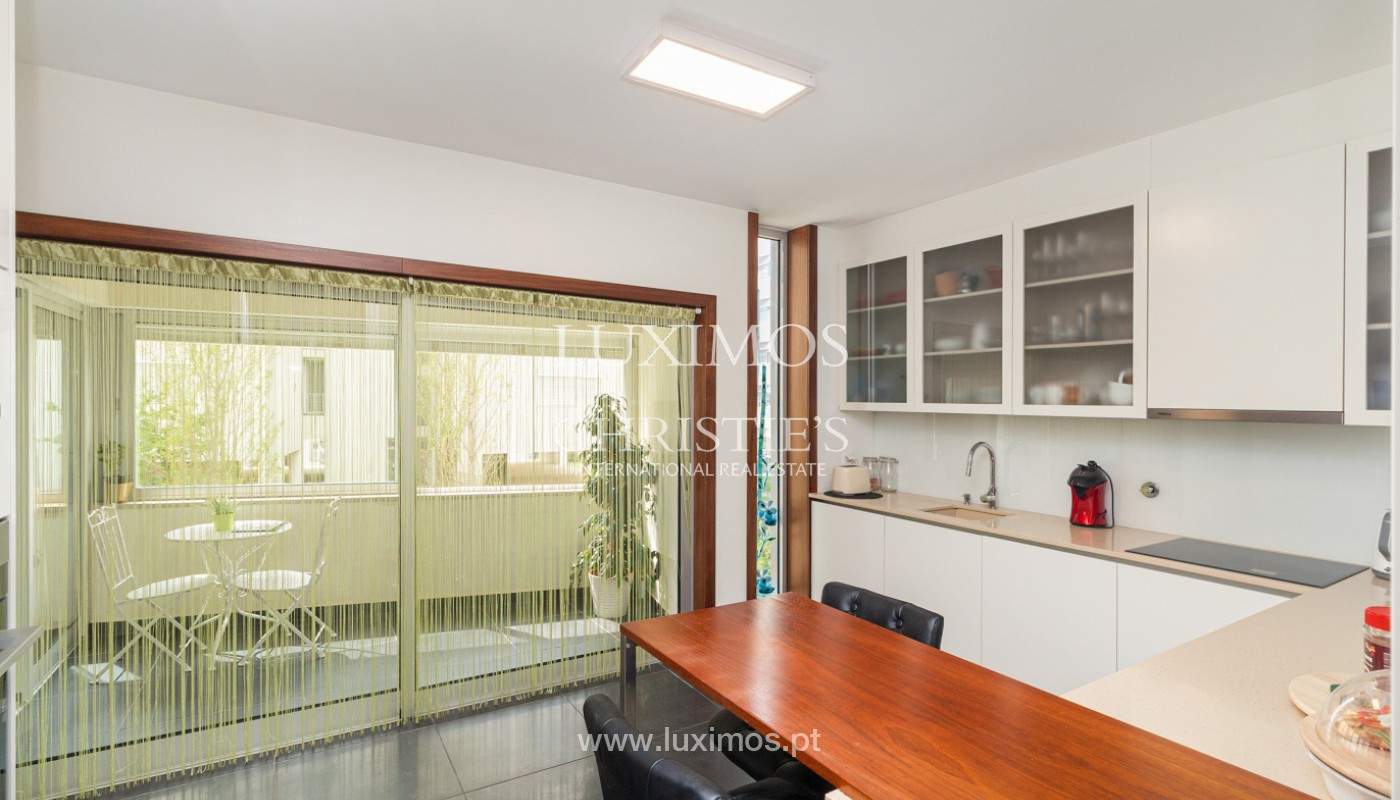 Appartement de luxe avec balcon, à vendre, à Serralves, Porto, Portugal_166338