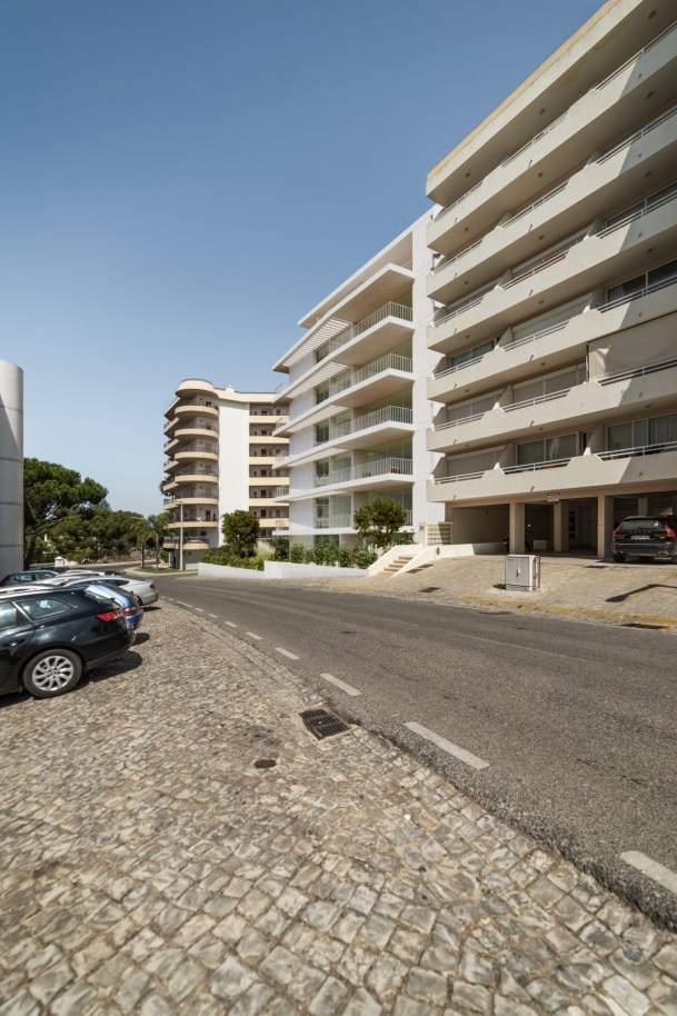 Apartamento de 3 dormitorios con vistas al mar, condominio cerrado, Vilamoura, Algarve_171061