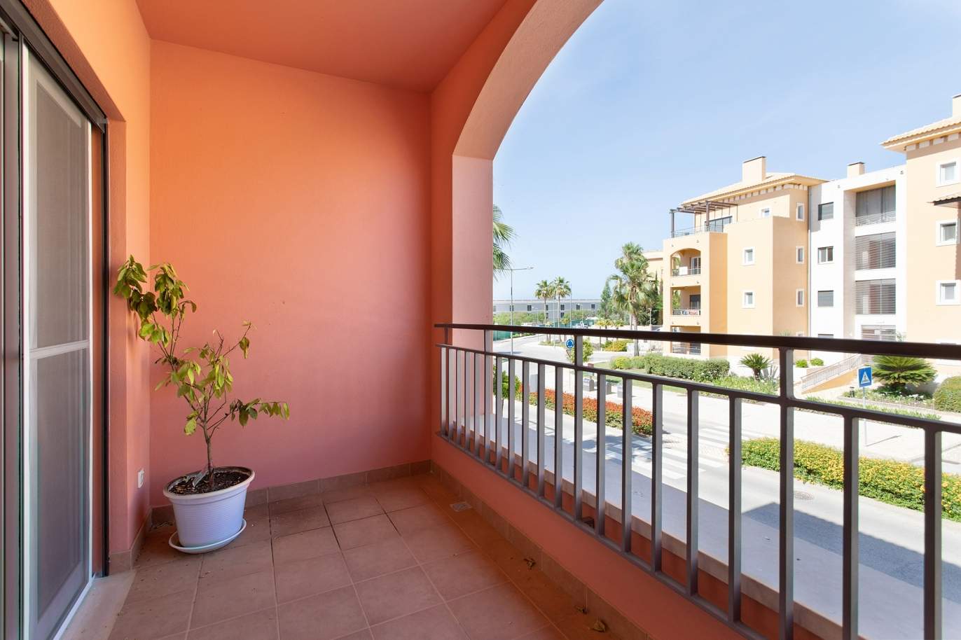 Apartamento de 2 dormitorios, condominio cerrado, Vilamoura, Algarve_171716