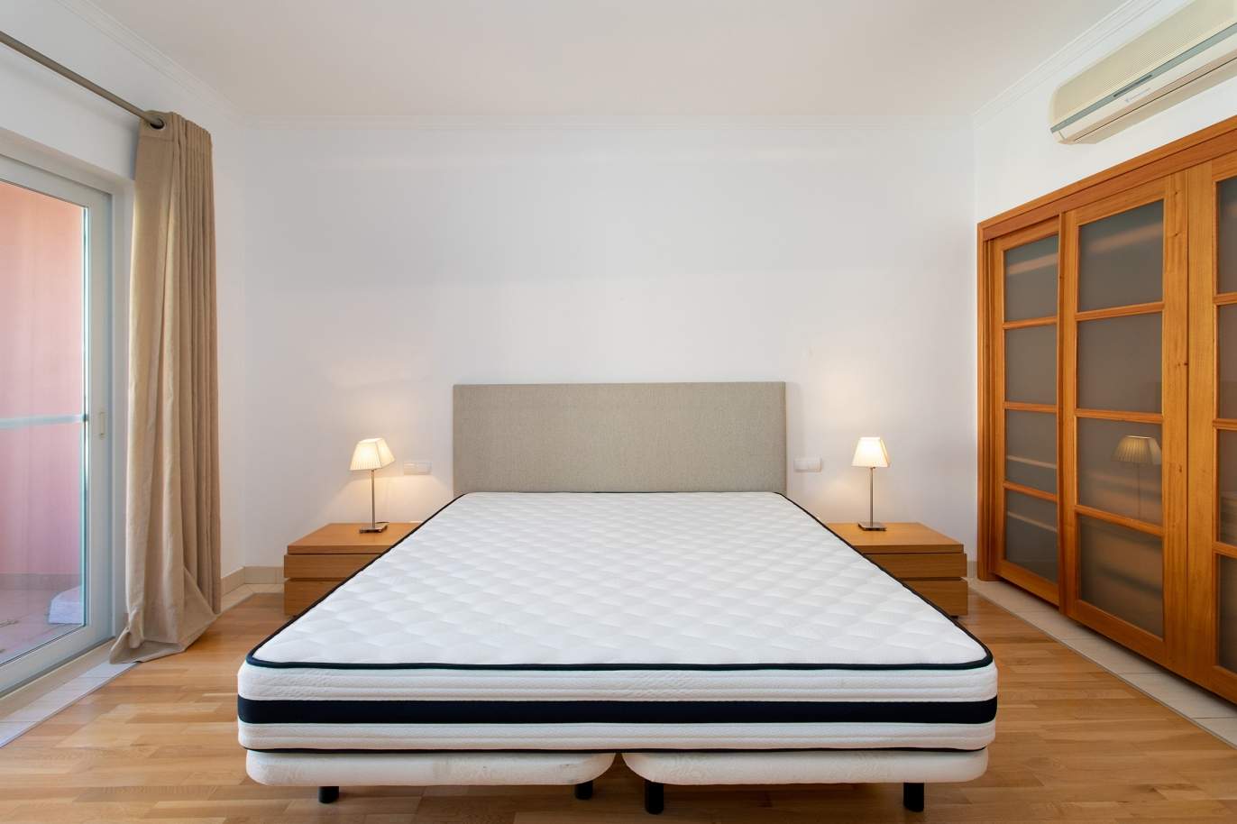 Apartamento de 2 dormitorios, condominio cerrado, Vilamoura, Algarve_171719