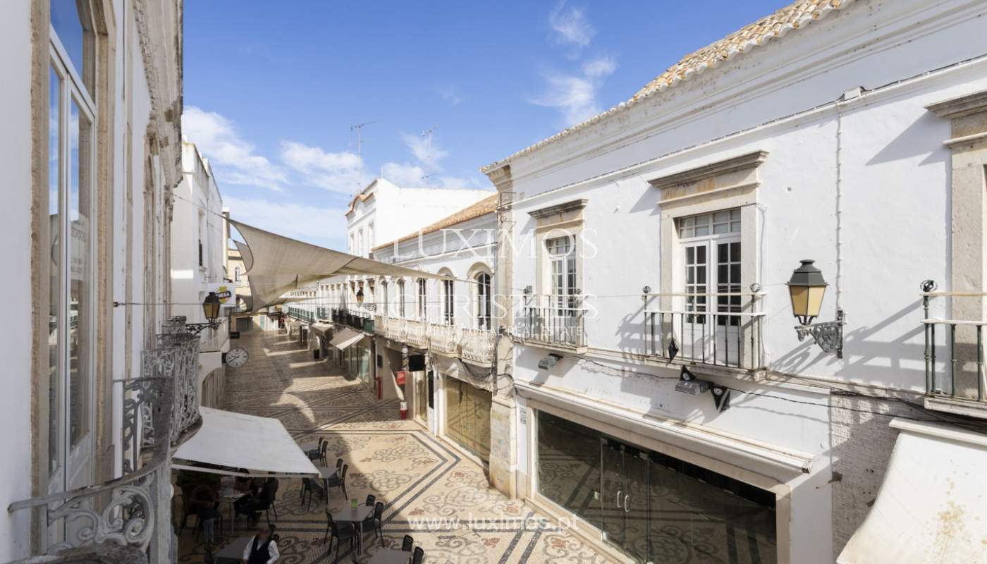Edificio con 2 apartamentos en el centro de Faro, Algarve_172248