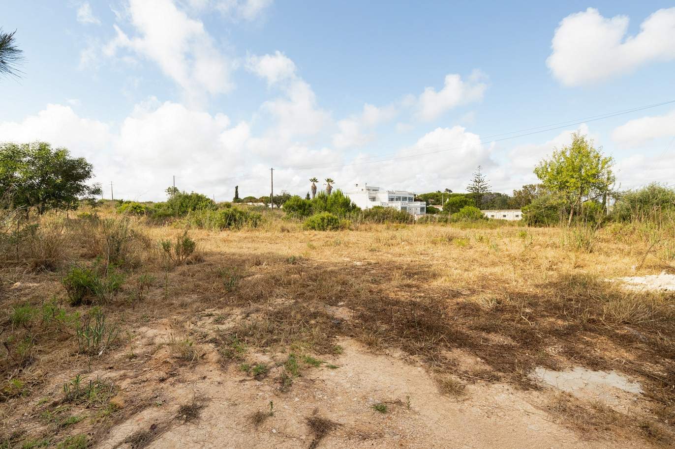 Plot of land, with possibility of construction, Praia da Luz, Algarve_172815