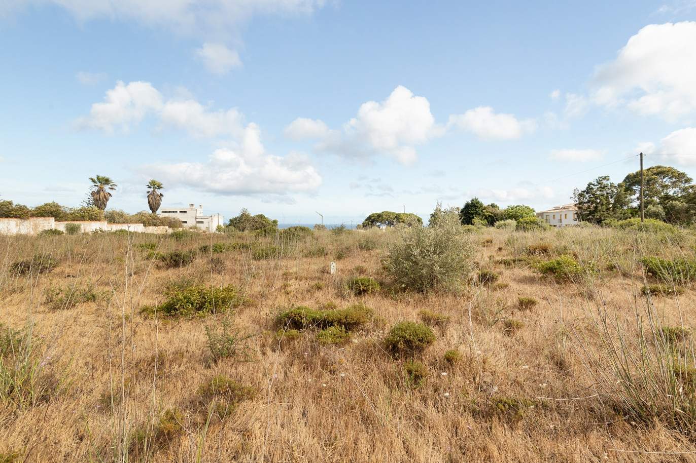 Plot of land, with possibility of construction, Praia da Luz, Algarve_172821