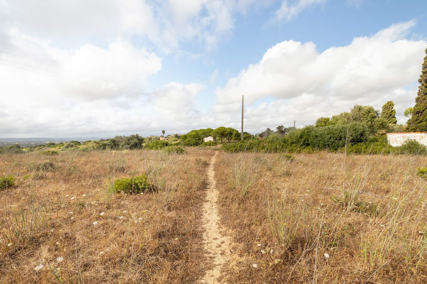 Plot of land, with possibility of construction, Praia da Luz, Algarve_172822
