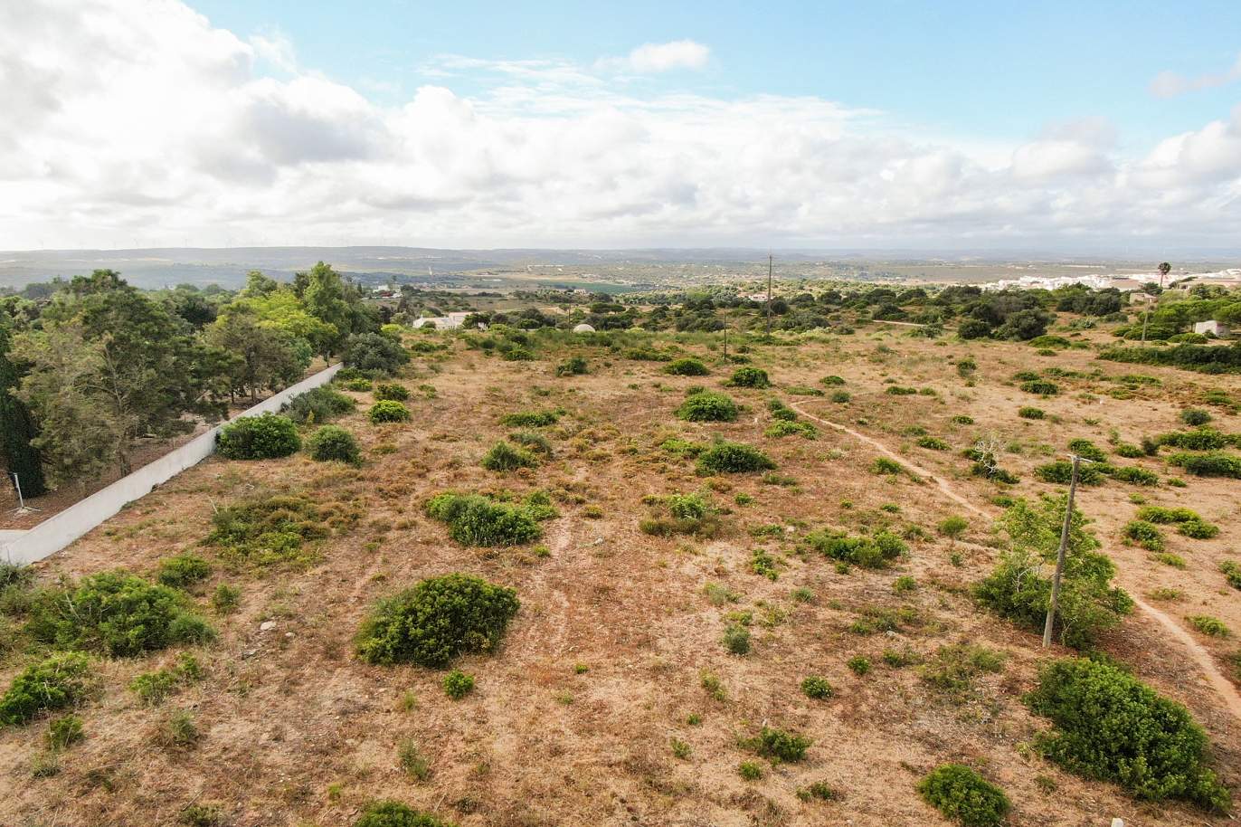 Plot of land, with possibility of construction, Praia da Luz, Algarve_172826