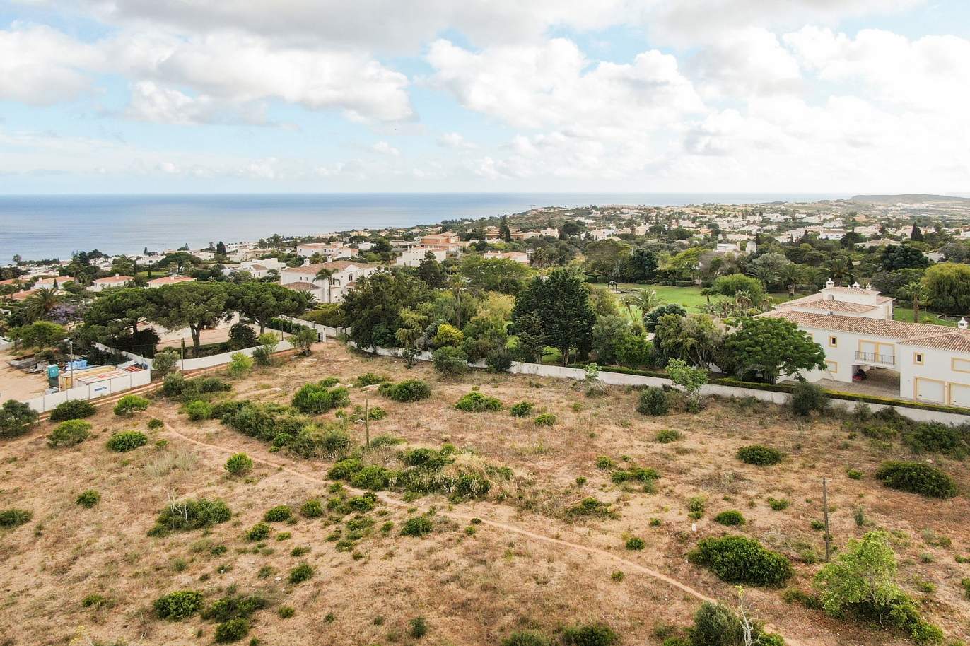 Parcela de terreno, con posibilidad de construcción, Praia da Luz, Lagos, Algarve_172835