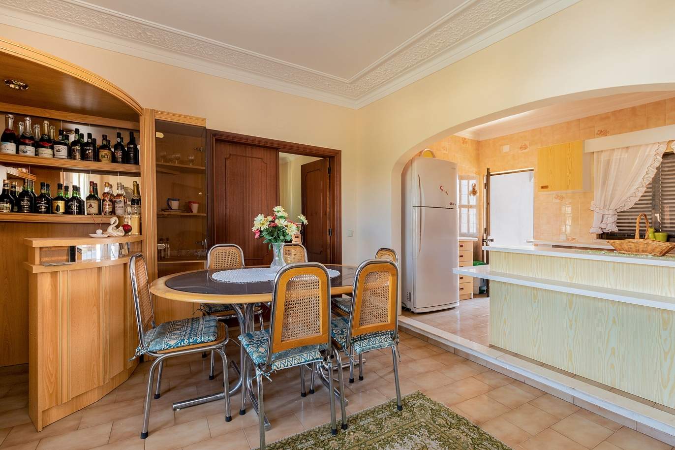 Villa de 4+1 dormitorios, cerca del centro de Loulé, Algarve_174595