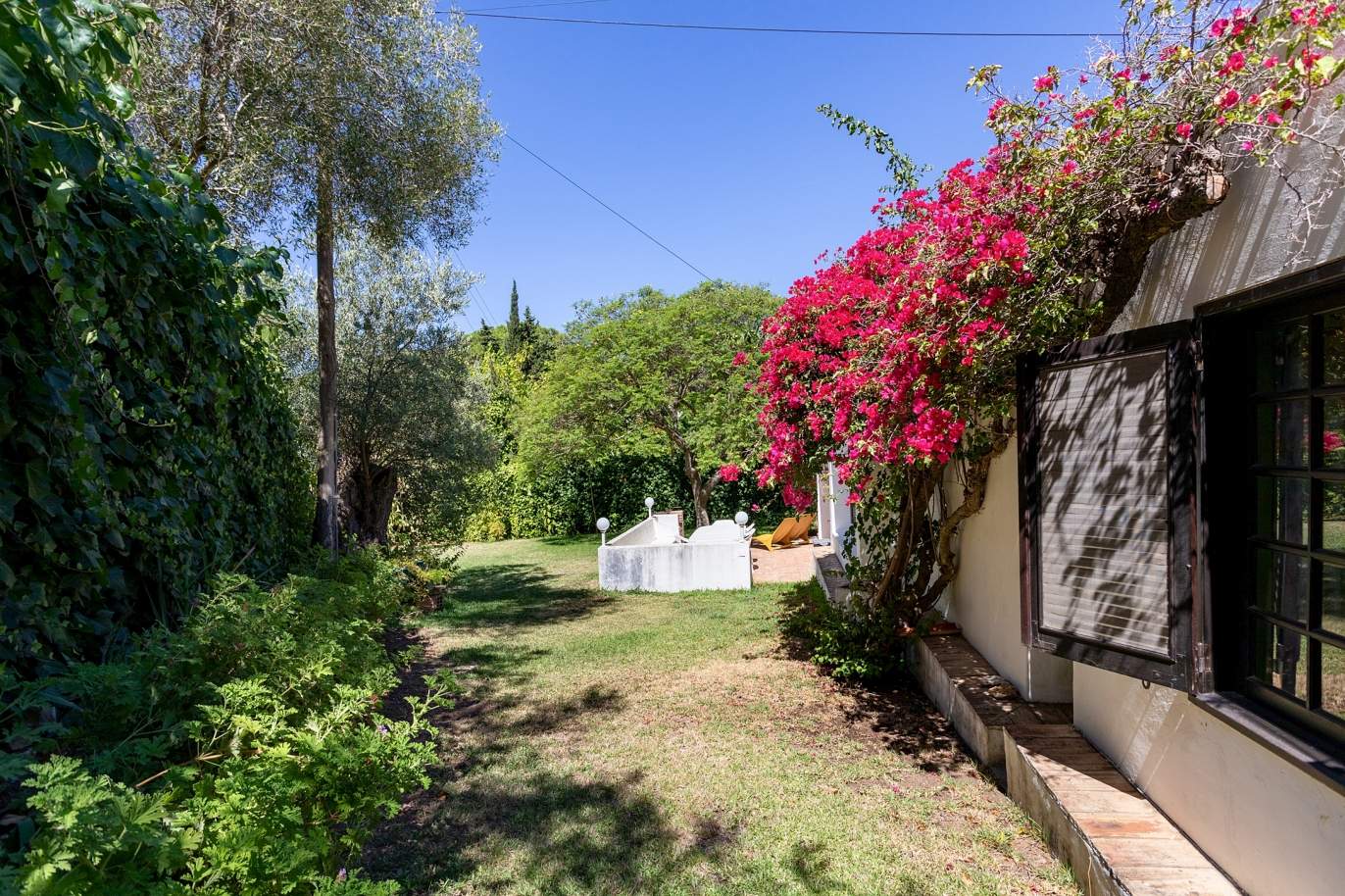 4 bedroom villa, with garden and terrace, Albufeira, Algarve_174682