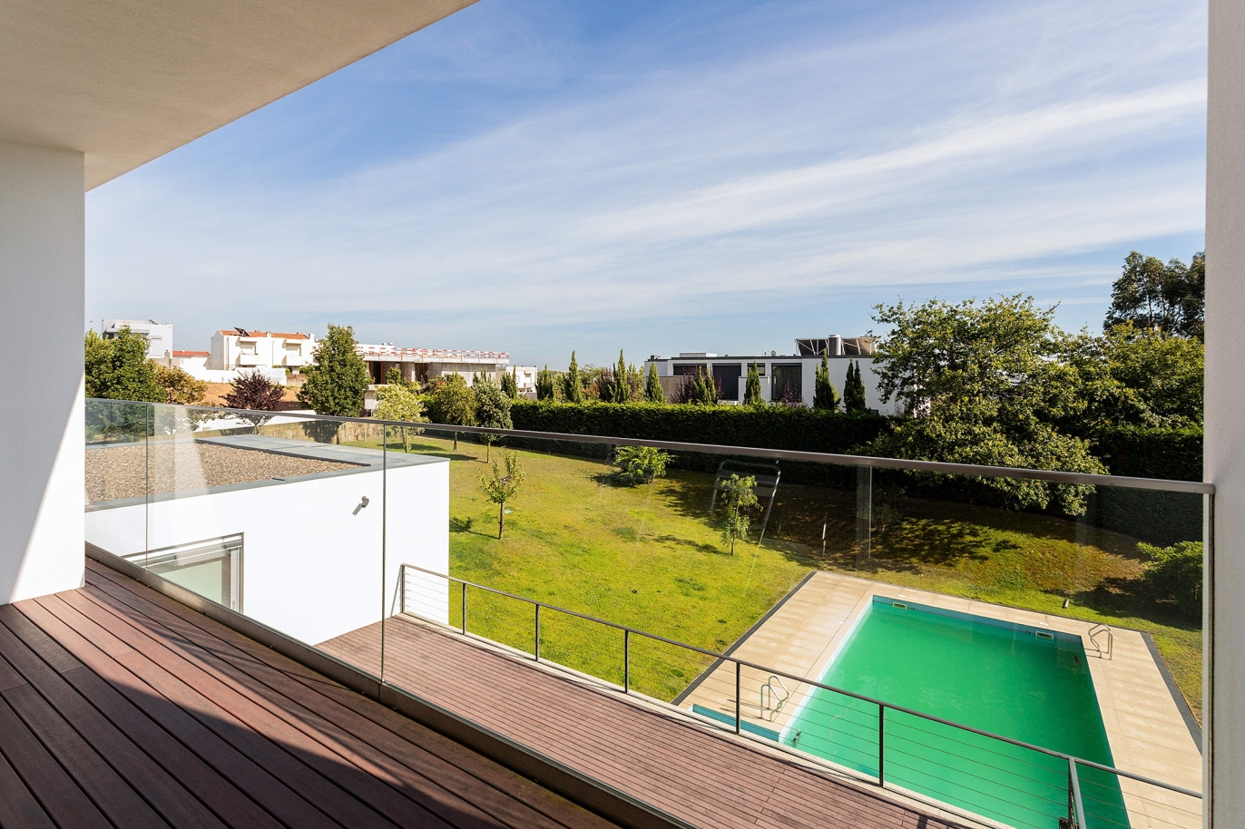 Luxury villa with garden and pool, for sale, in Maia, Portugal_174710