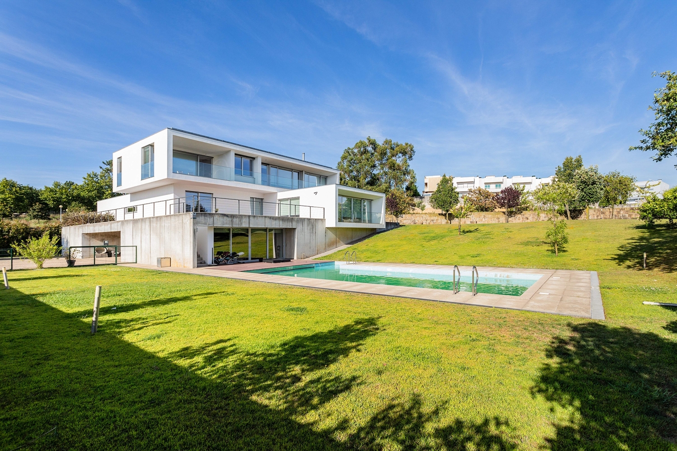 Villa de luxe avec jardin et piscine, à vendre, à Maia, Portugal_174713