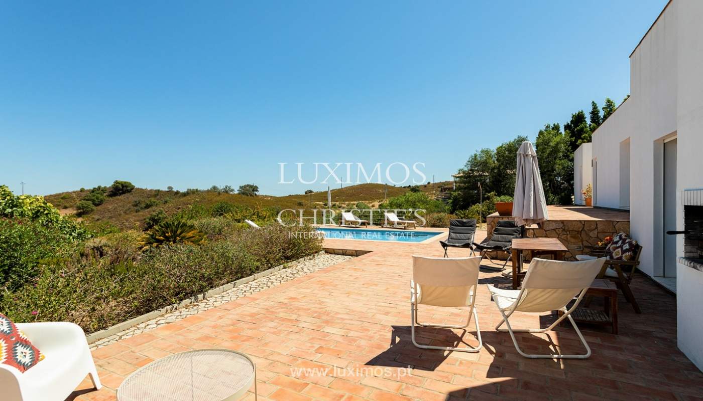 Moradia V4, com piscina e amplo terreno, Castro Marim, Algarve