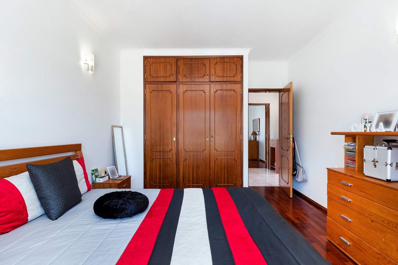 3+1 bedroom villa with spacious terrace, Lagos, Algarve_177299