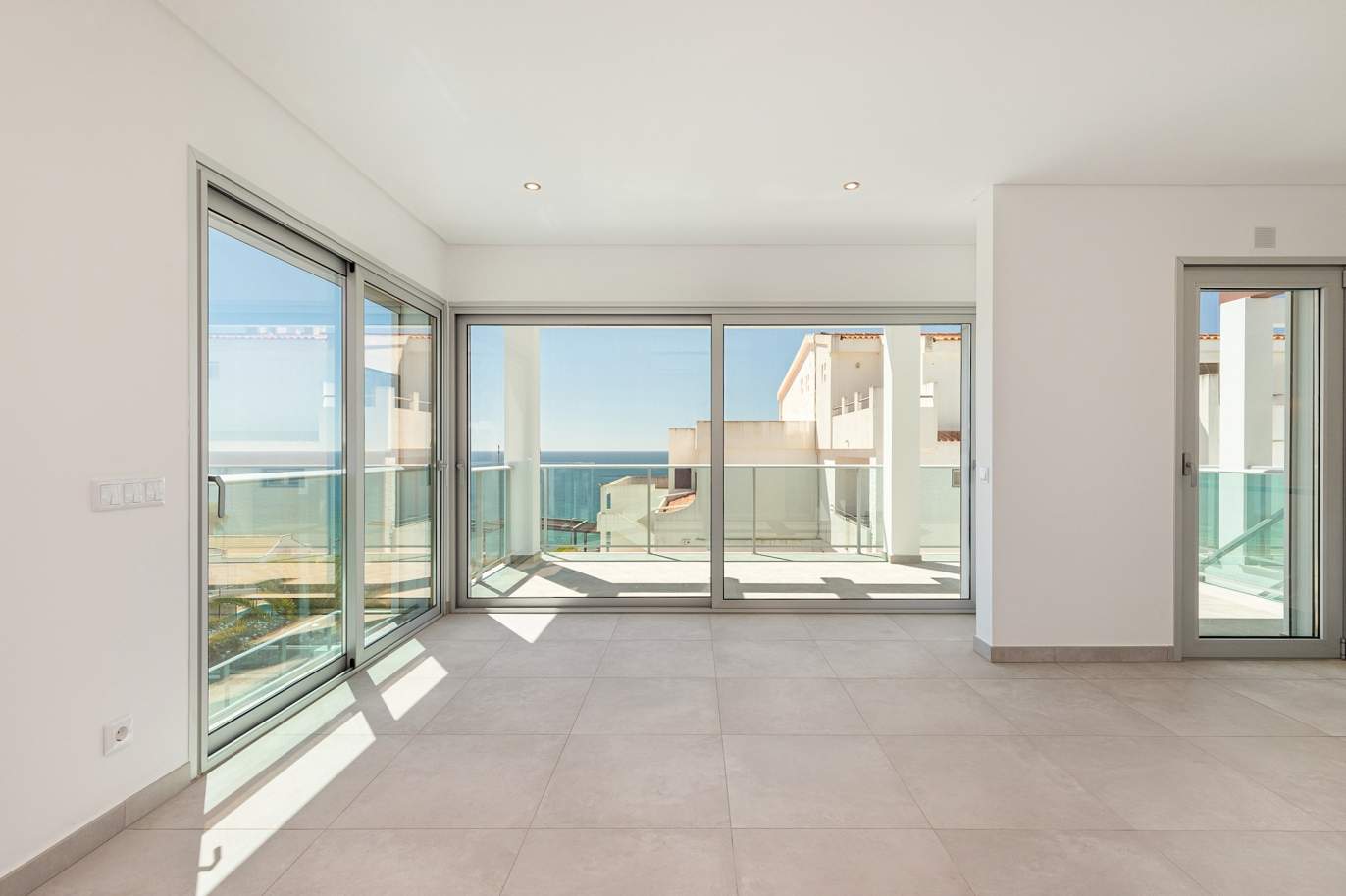 Moderno Apartamento T2, com vista mar, Albufeira, Algarve_178605