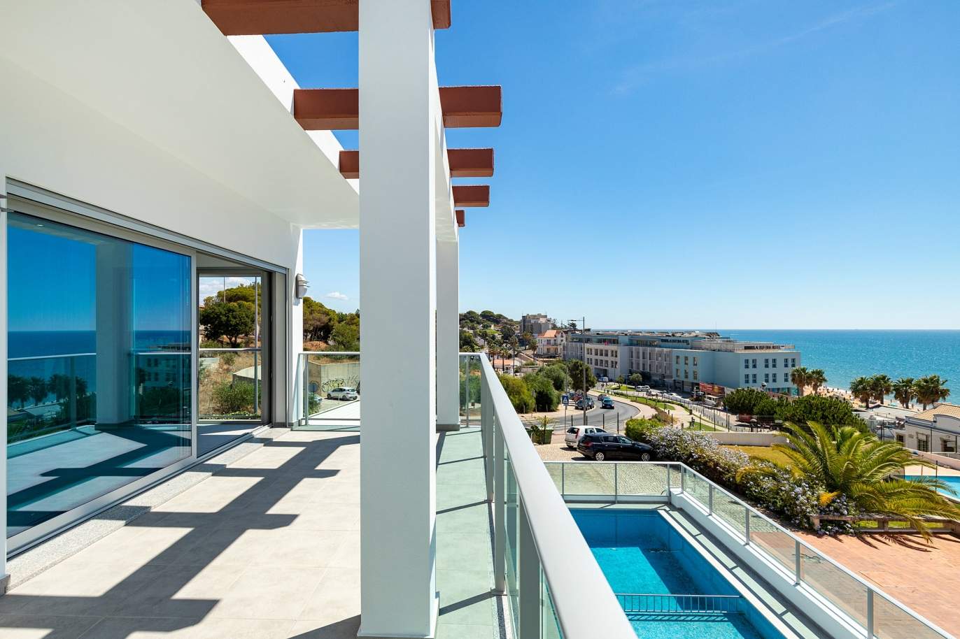 Moderno apartamento de 2 dormitorios, con vista al mar, Albufeira, Algarve_178621