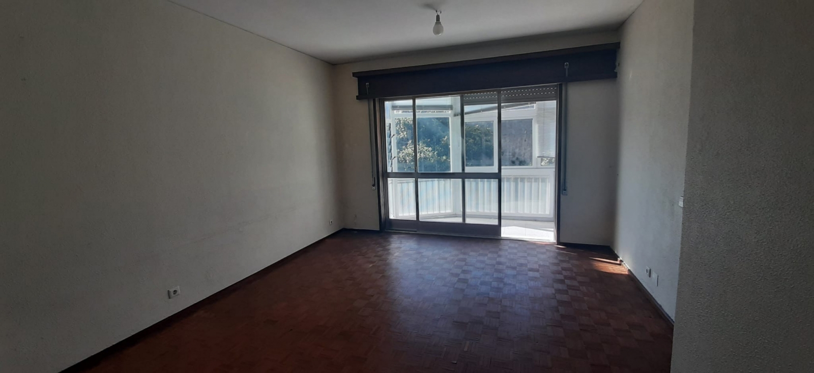 Apartment T2 +1, to renovate, in Boavista, Porto, Portugal_179542
