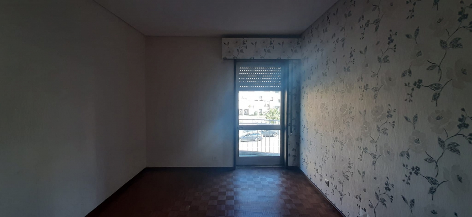 Apartment T2 +1, to renovate, in Boavista, Porto, Portugal_179545