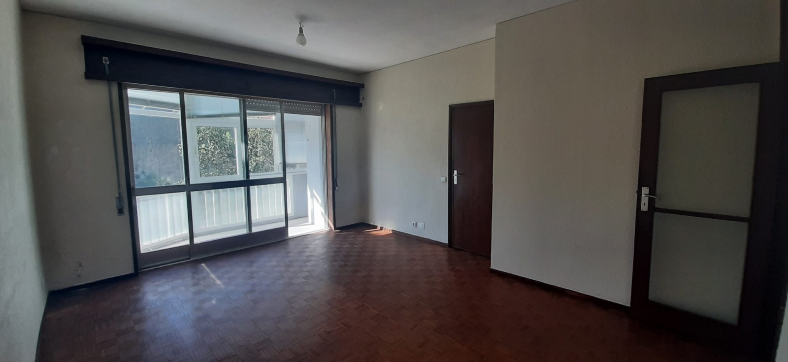 Apartment T2 +1, to renovate, in Boavista, Porto, Portugal_179549