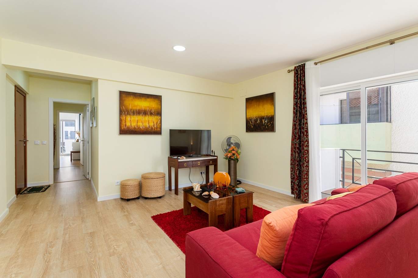 4 bedroom apartment on the 1st line of Armação de Pêra Beach, Algarve_180385