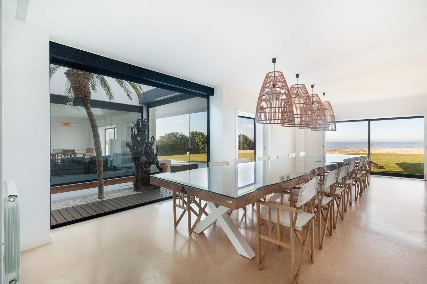 Luxury villa in 1st line of sea, for sale, in Fao, Portugal_181208