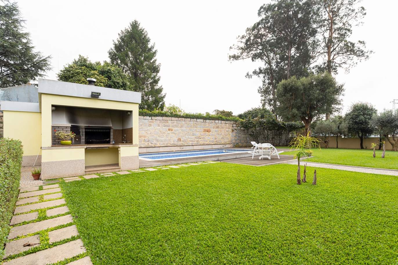 Villa with pool and garden, for sale, Leça do Balio, Portugal_181236