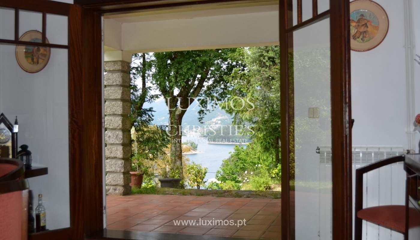 Villa for sale with river views, North of Portugal_18157
