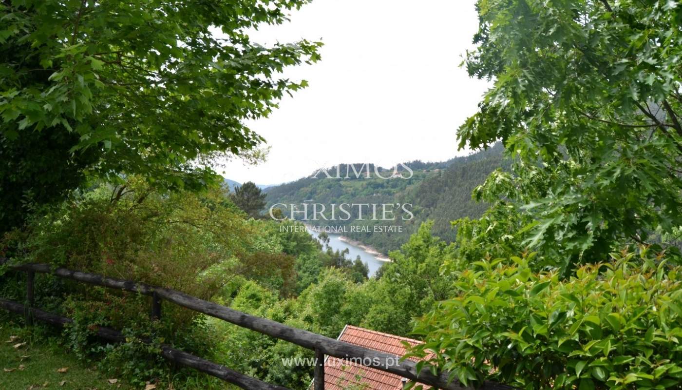 Villa for sale with river views, North of Portugal_18186
