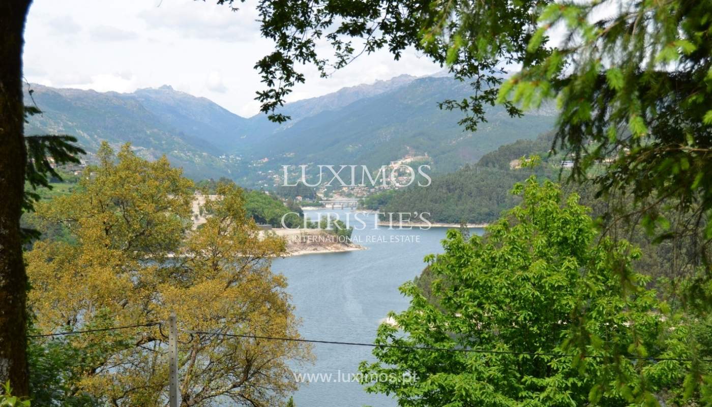 Villa for sale with river views, North of Portugal_18228