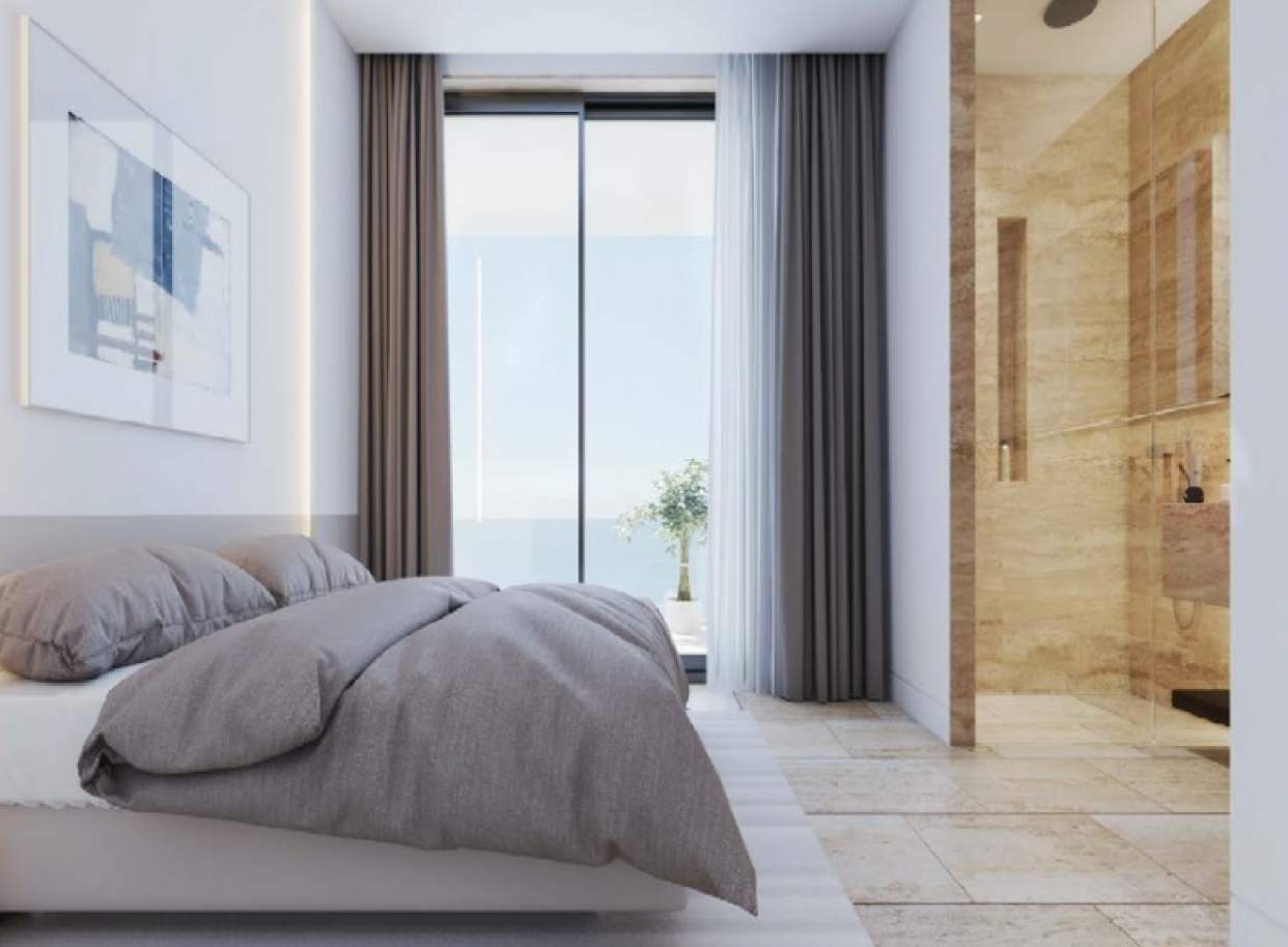 Penthouse with sea view, closed condominium, Quarteira, Algarve_182640