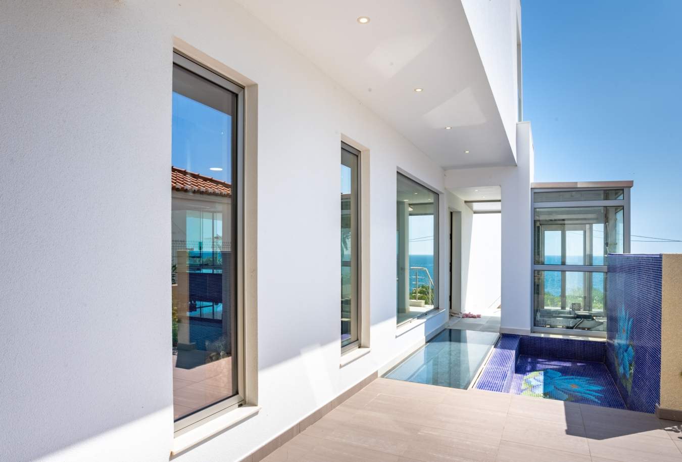 Nouvelle villa moderne, front de mer, Praia da Luz, Algarve_183380