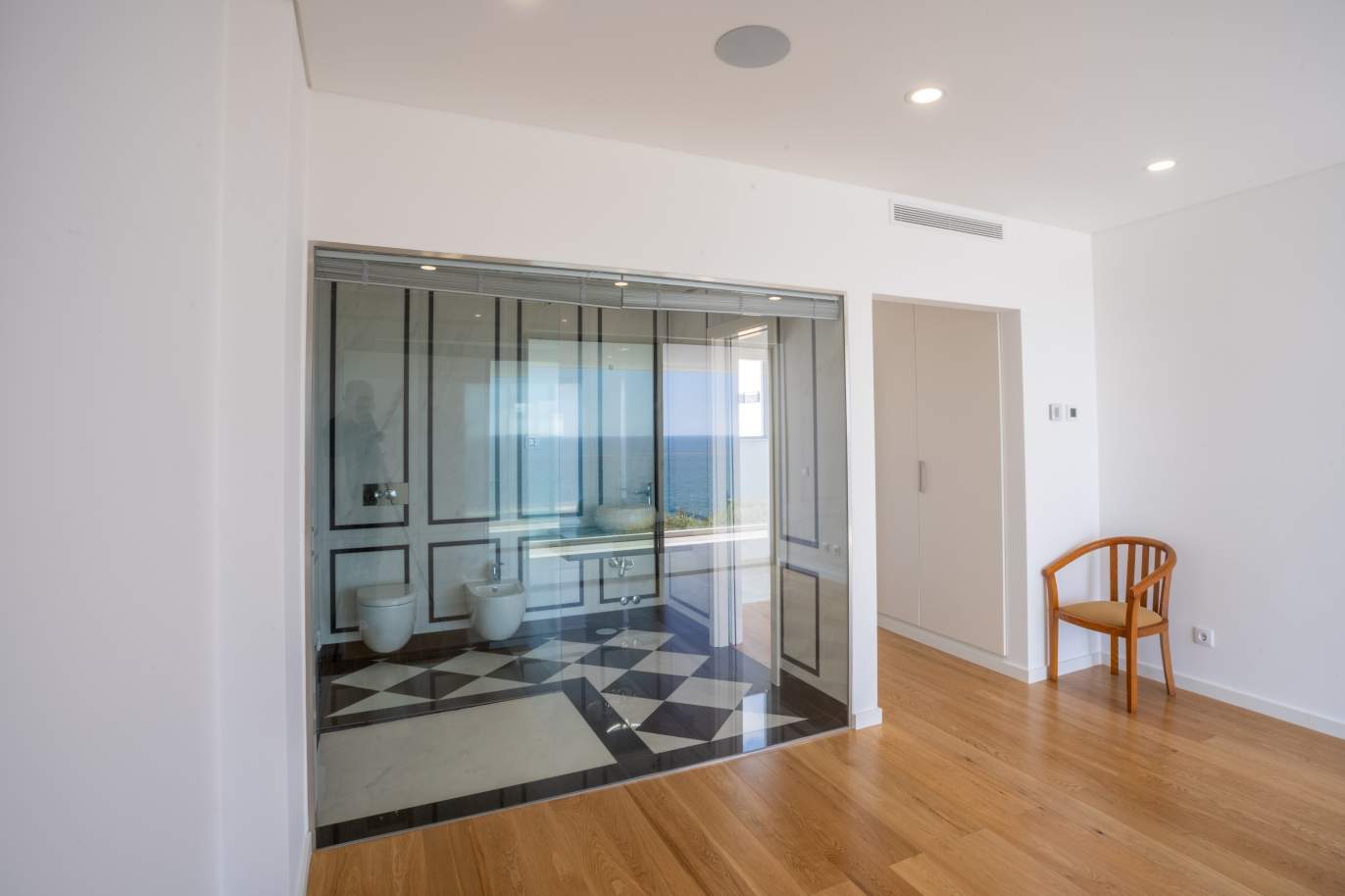 Nouvelle villa moderne, front de mer, Praia da Luz, Algarve_183394