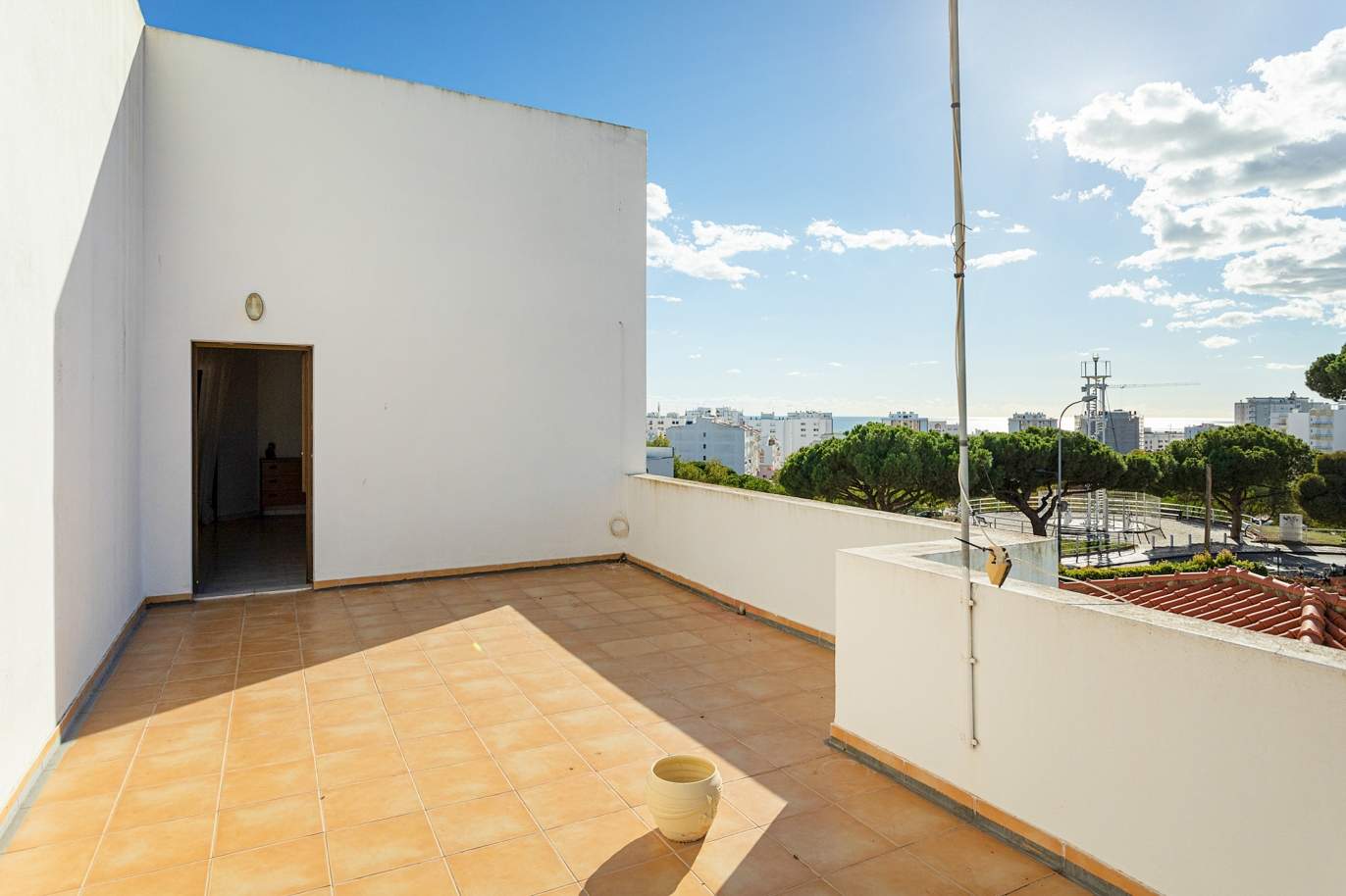 Amplia casa, con vista al mar, Quarteira, Algarve_183642