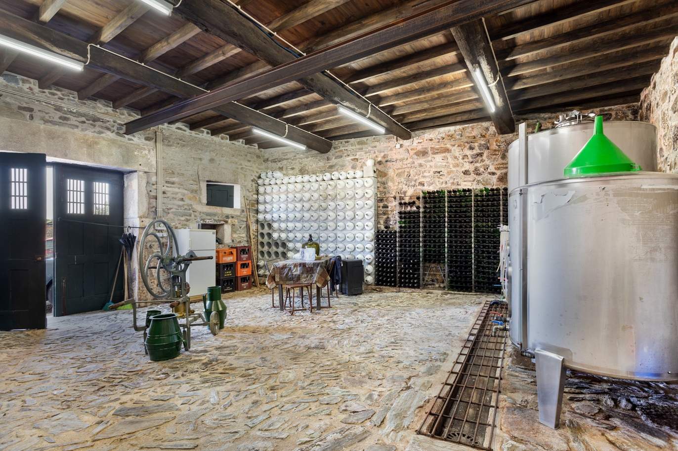 Venta de propiedad, en Región vinícola del Alto Douro, en Samodães, Lamego, Portugal_185475