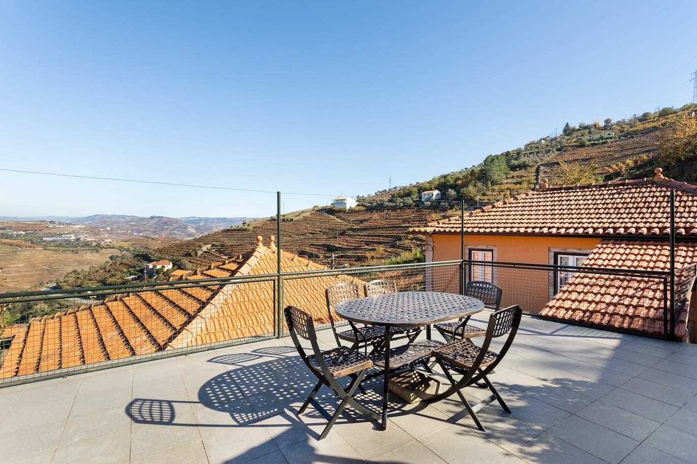Venta de propiedad, en Región vinícola del Alto Douro, en Samodães, Lamego, Portugal_185479