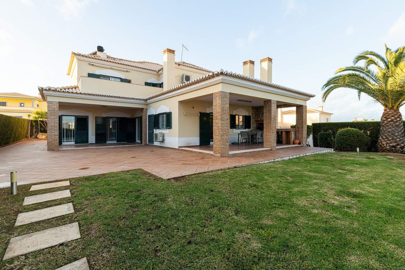 Villa de 6 dormitorios con piscina y jardín, en Portimão, Algarve, Portugal_185645