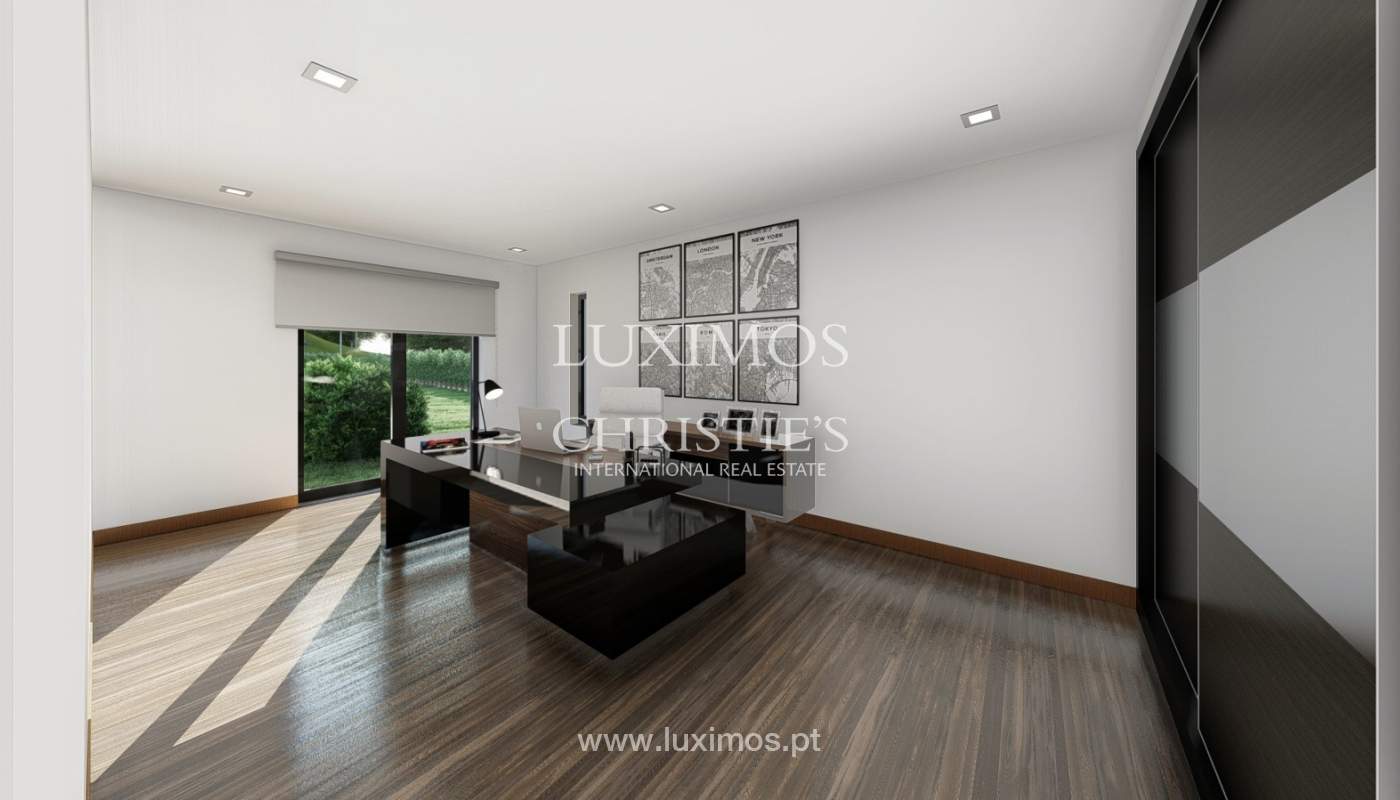 6 Bedroom Land/Vacant Land's Image 5